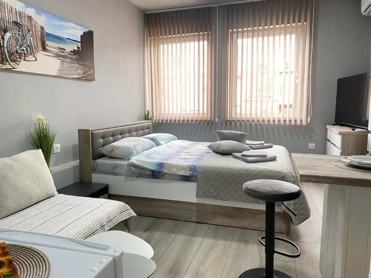 Nj Luxury Rooms And Suites Varna Exterior foto