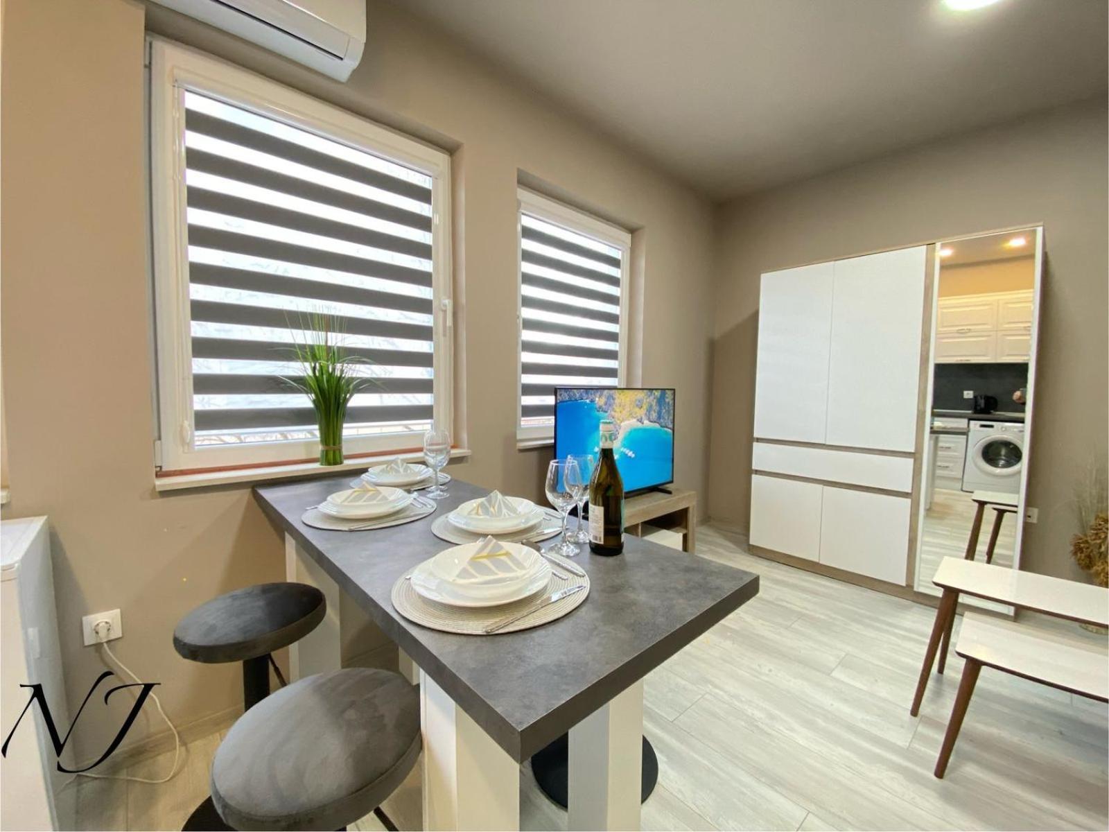 Nj Luxury Rooms And Suites Varna Exterior foto